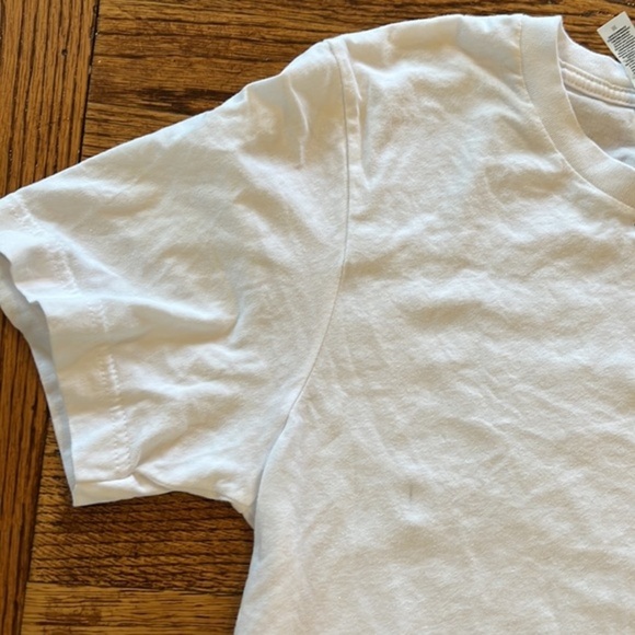 WHITE CLASSIC COTTON TEE - ‘THINK HIPPIE THOUGHTS’ EMBROIDERED- SIZE M - Picture 5 of 7